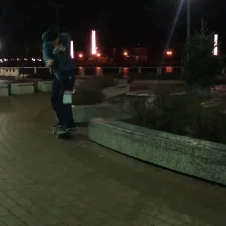 Свой BS Tailslide нам прислал Артём Таранов , оцениваем стилёк по 10ти бальной шкале в комментариях 😉