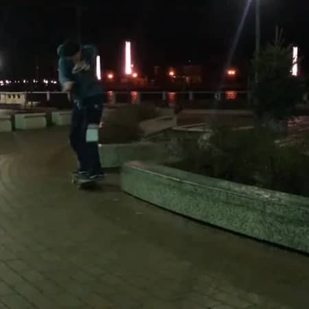 Свой BS Tailslide нам прислал Артём Таранов , оцениваем стилёк по 10ти бальной шкале в комментариях 😉