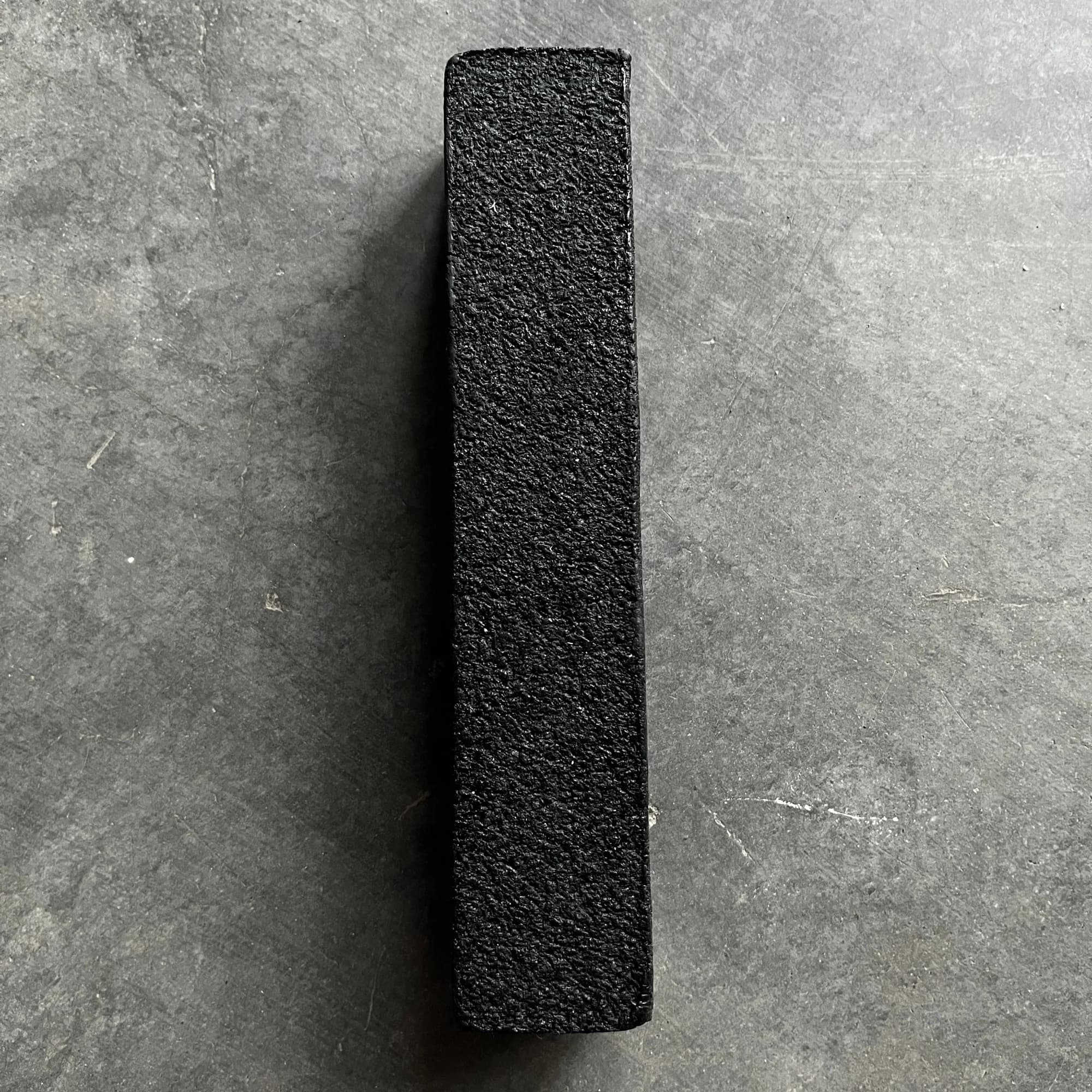 Ластик - Butter black 365 day